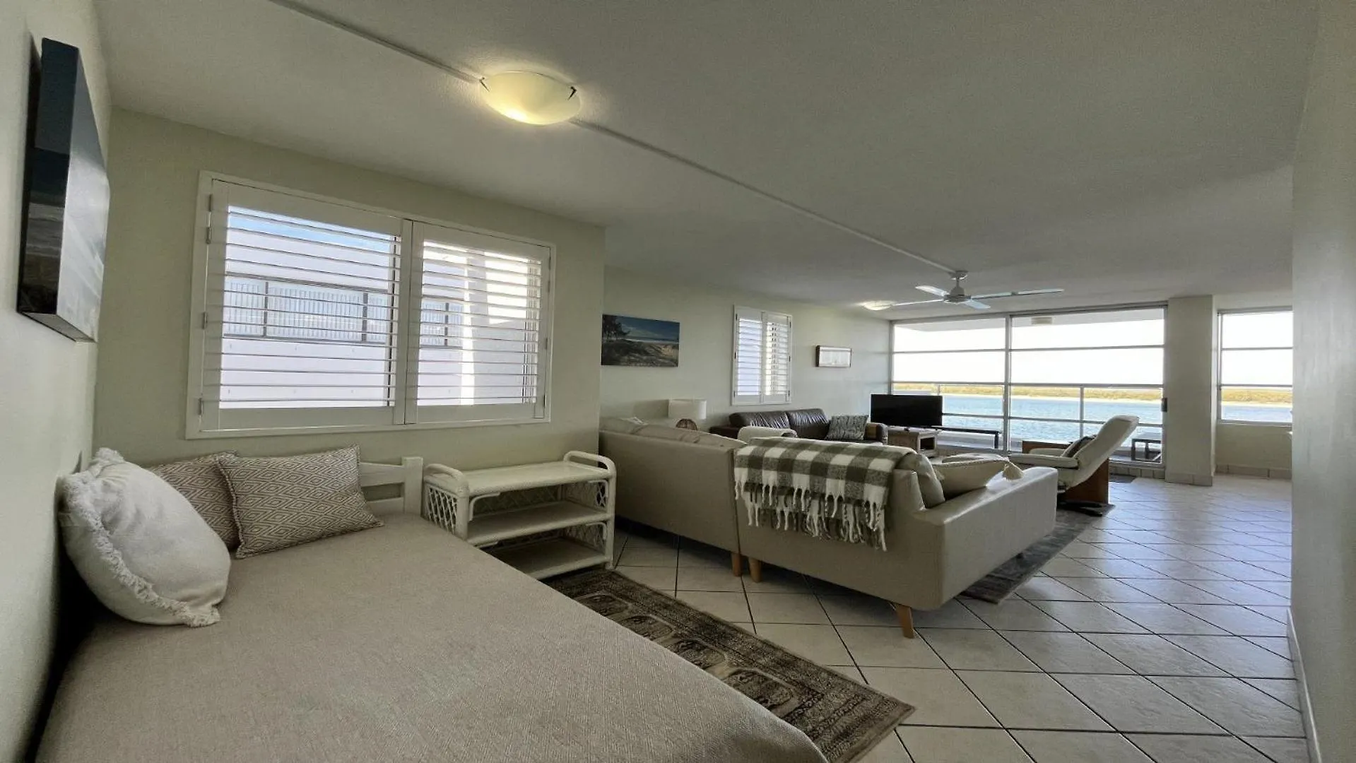Absolute Waterfront With Rooftop! Caloundra
